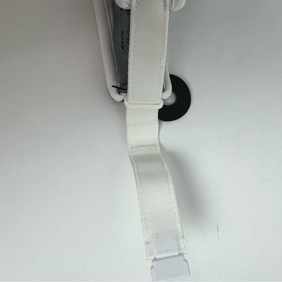 adidas Men’s  Aeroready Golf Visor Adjustable Fit Sticky Tab White/Black Letter - Picture 10 of 11